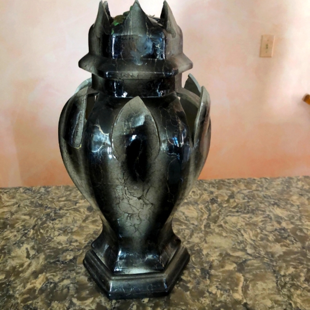 Back Vase